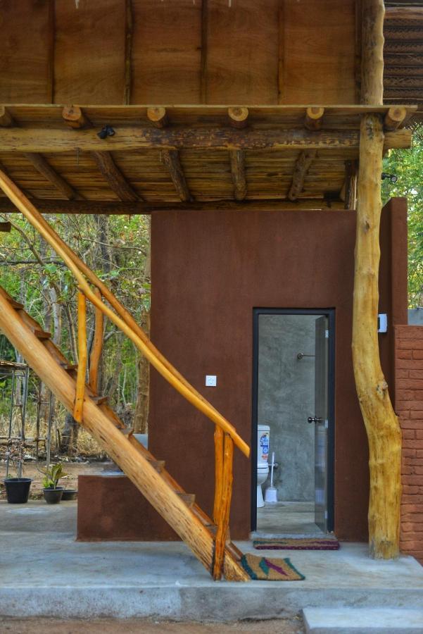 Appartement Pidurangala View Treehouse à Sigirîya Extérieur photo