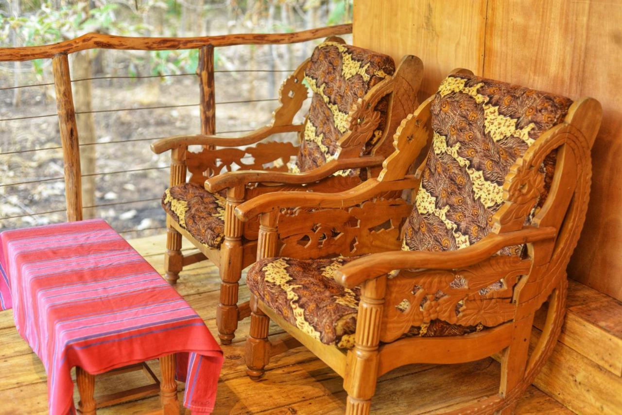 Appartement Pidurangala View Treehouse à Sigirîya Extérieur photo