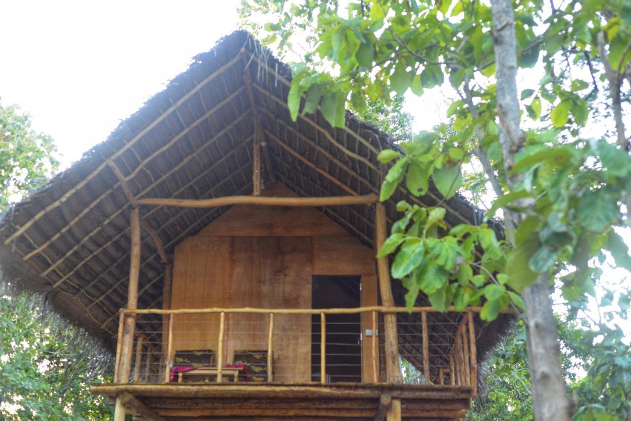 Appartement Pidurangala View Treehouse à Sigirîya Extérieur photo