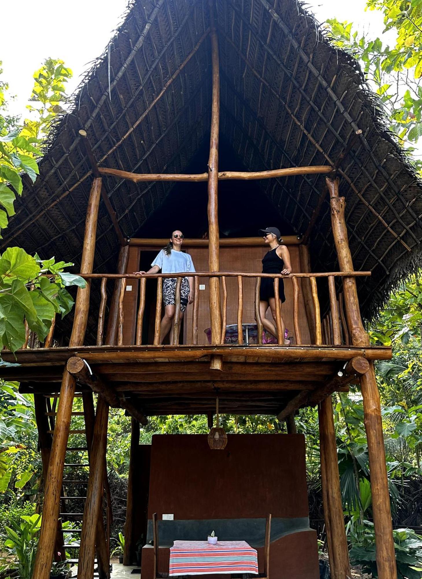Appartement Pidurangala View Treehouse à Sigirîya Extérieur photo